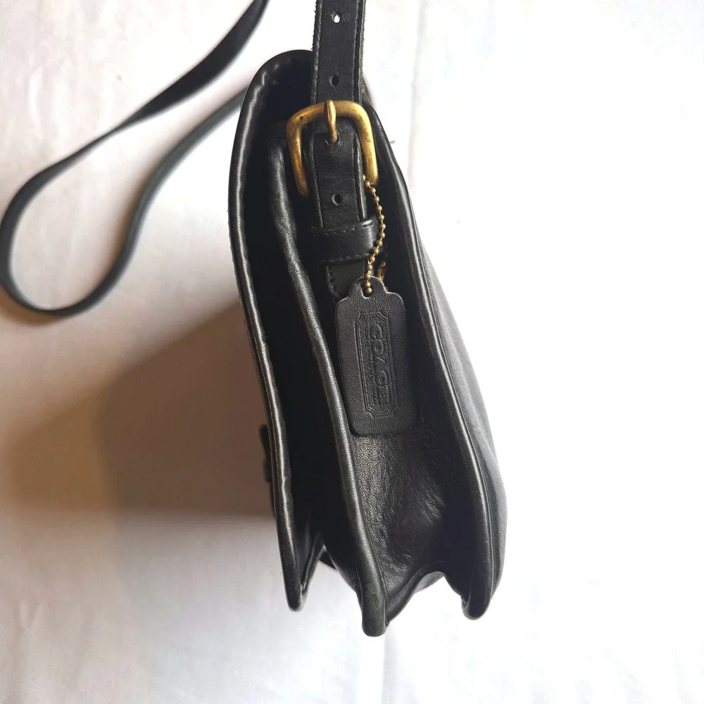 Vintage‎ 1984 Coach Saddle Pouch Large 9585 Black Glovetanned Leather Crossbody